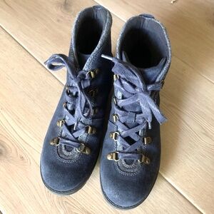 Clarks Soft Cushion Lace Up Combat Ankle Boots Size 9 Blue Suede Water Resistant